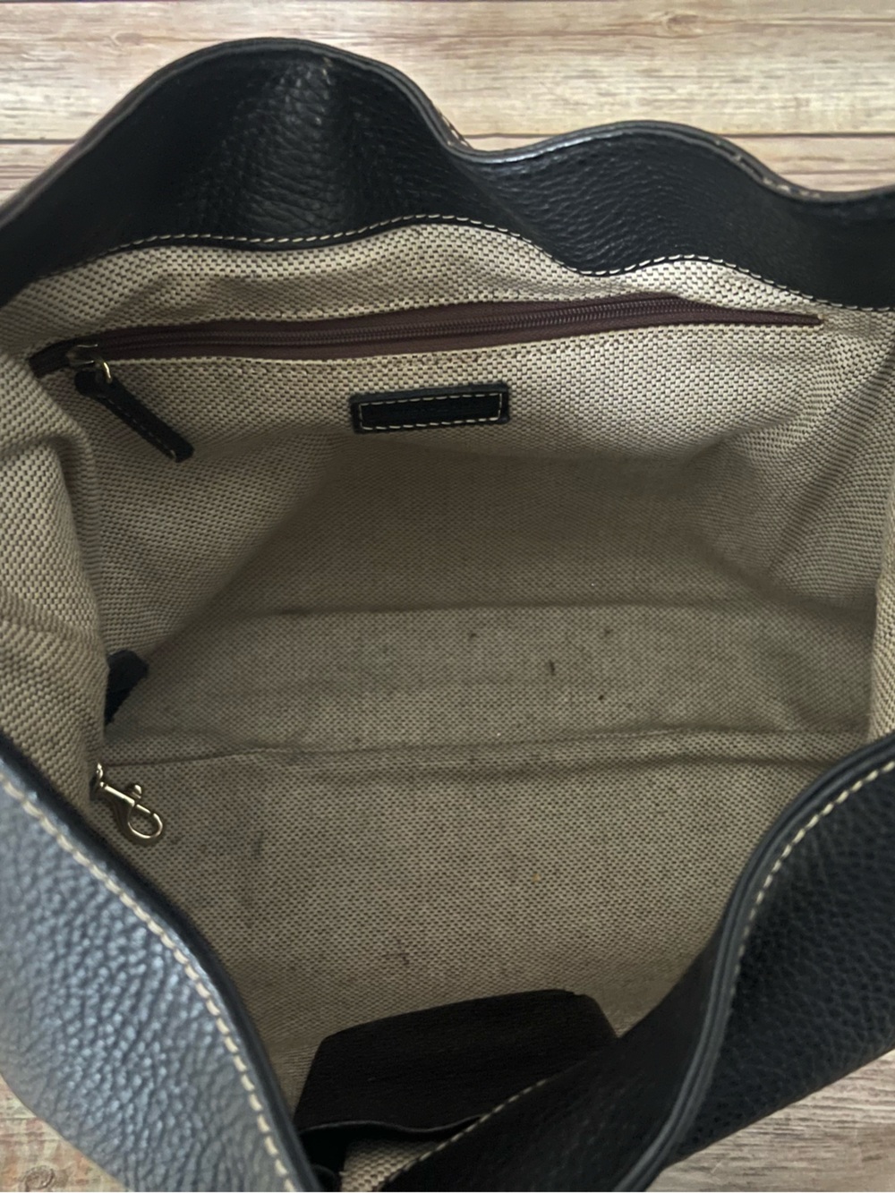Dooney & Bourke Belvedere Black Pebbled Leather Lock Whipstitch Shoulder Bag - Picture 5 of 5